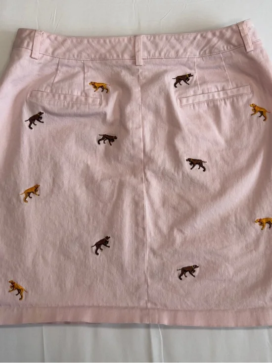 Larry Levine Pale Pink Mini Skirt with Embroidered Retrievers - Picture 6 of 11